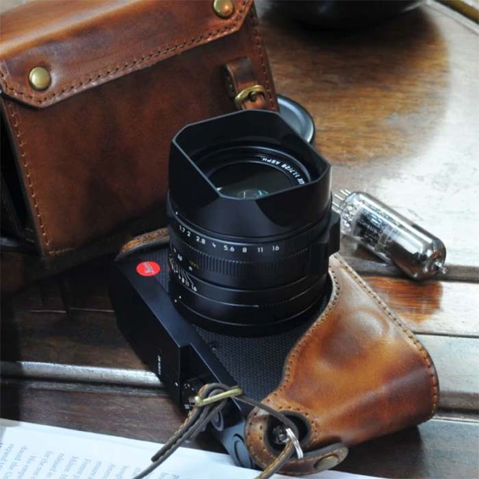    KAZA  Leica Q2