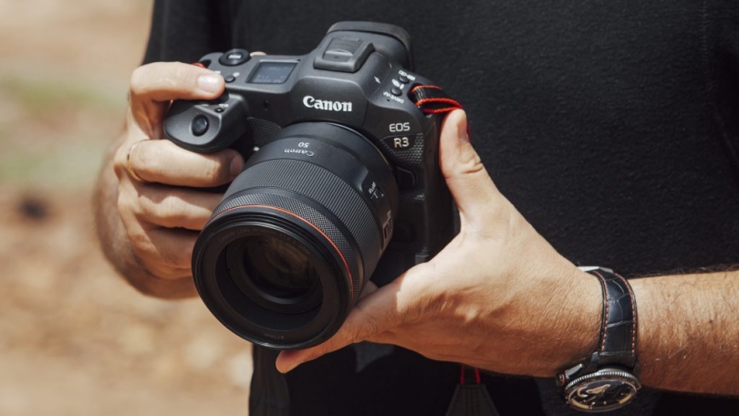 Canon EOS R3    1.1.1