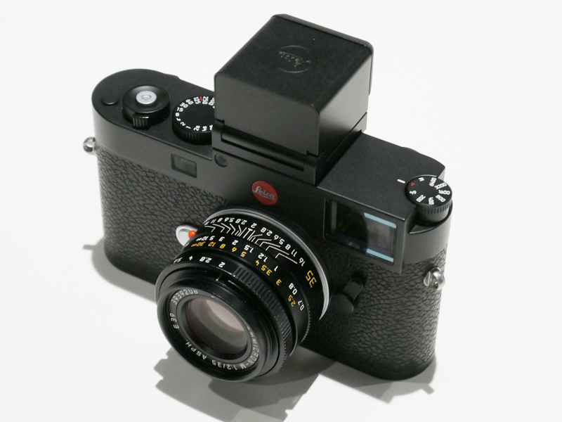   Leica M10   