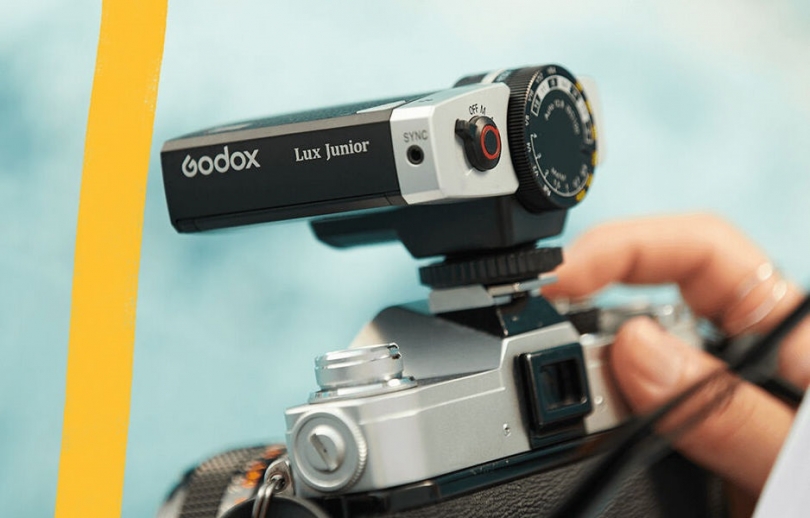 : - Godox Lux Junior  Fujifilm, Canon, Nikon, Olympus  Sony