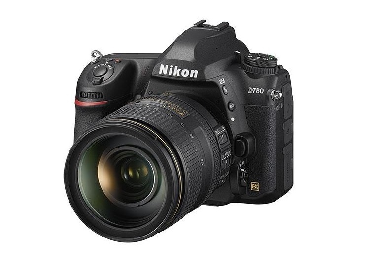  Nikon D780:    