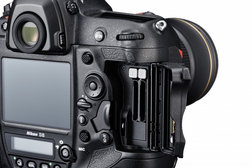 Nikon D5, D850  D500    CFexpress