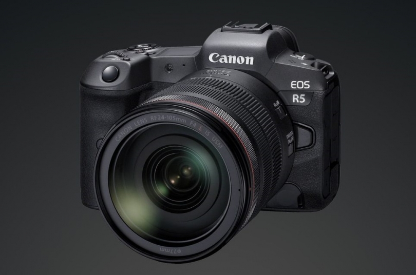 Canon     EOS R5